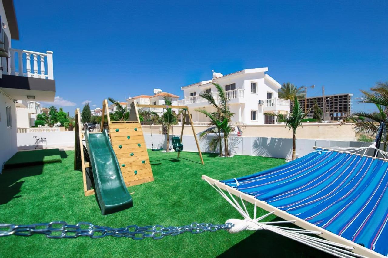 Villa Suncity Boutique Beachfront Ayia Napa Exterior photo
